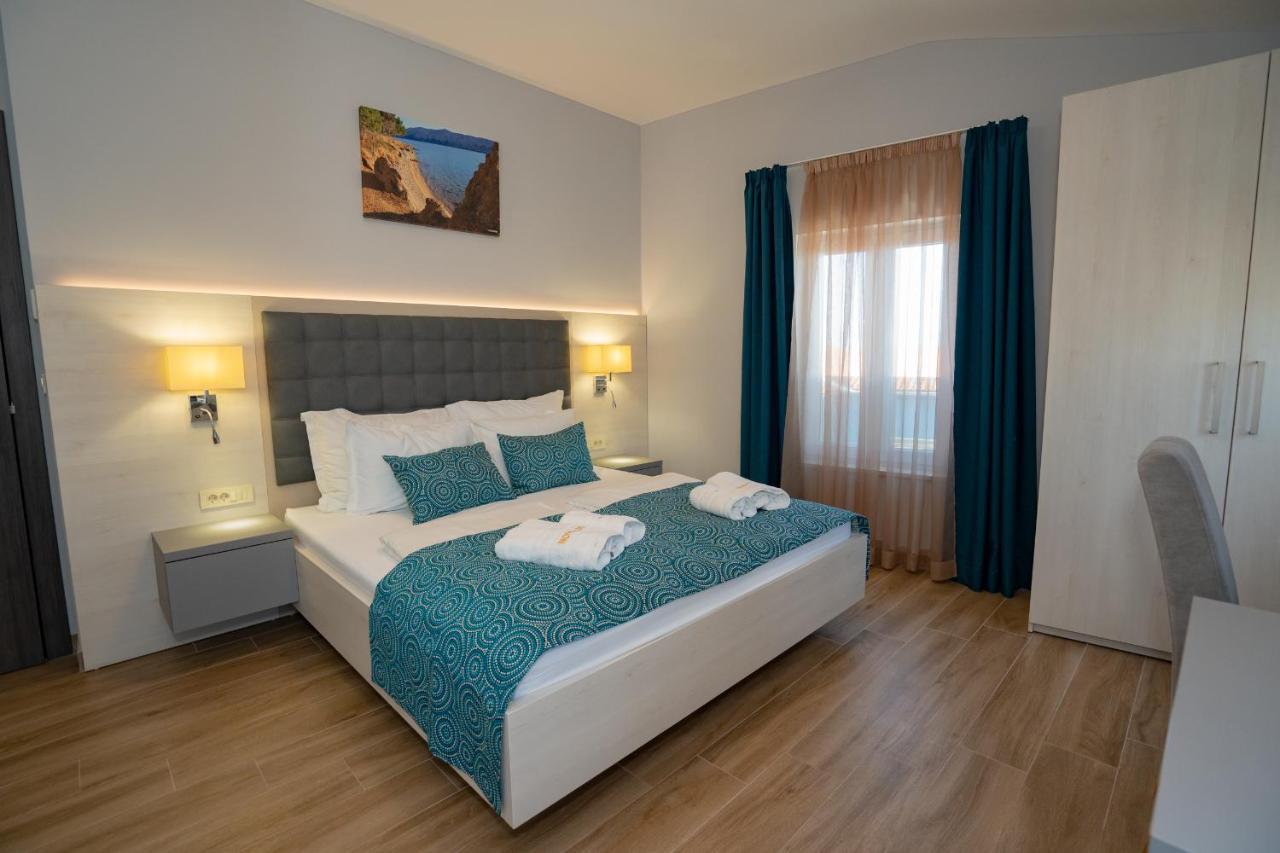 Bed&Breakfast Novalis Novalja Ngoại thất bức ảnh