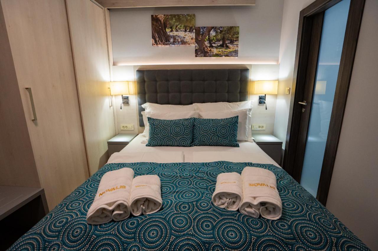 Bed&Breakfast Novalis Novalja Ngoại thất bức ảnh