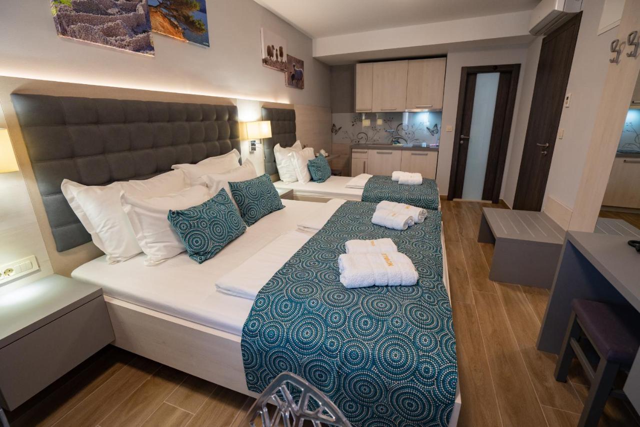Bed&Breakfast Novalis Novalja Ngoại thất bức ảnh