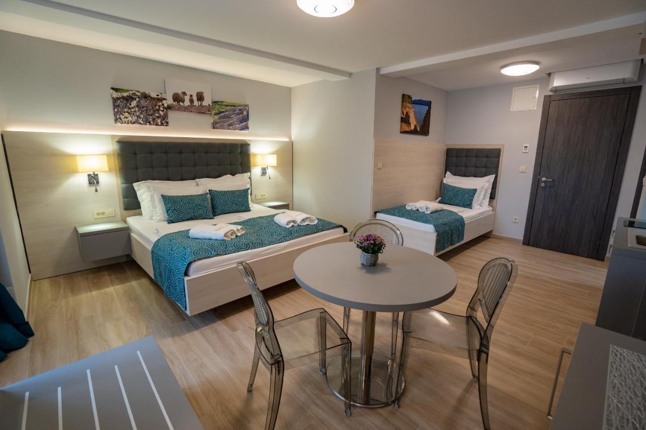 Bed&Breakfast Novalis Novalja Ngoại thất bức ảnh