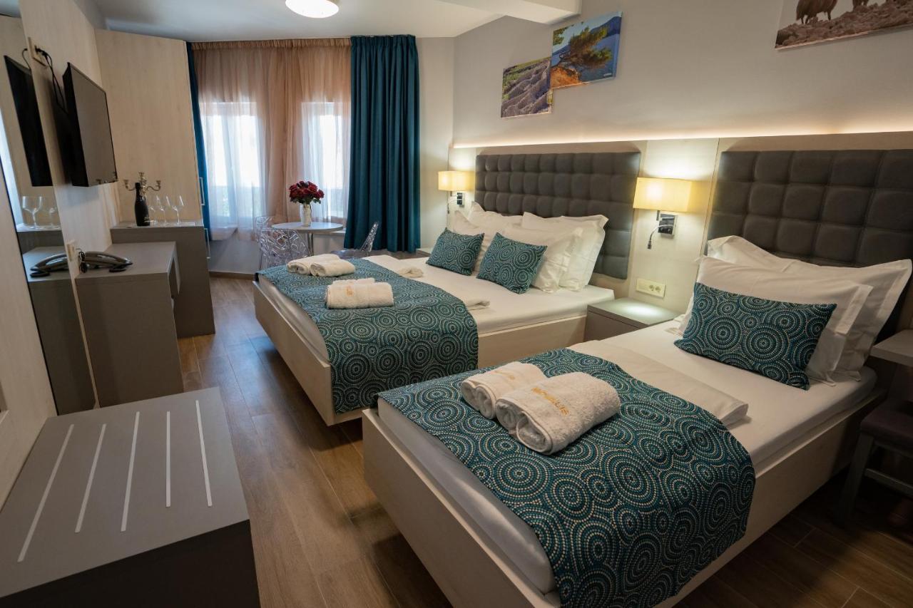 Bed&Breakfast Novalis Novalja Ngoại thất bức ảnh