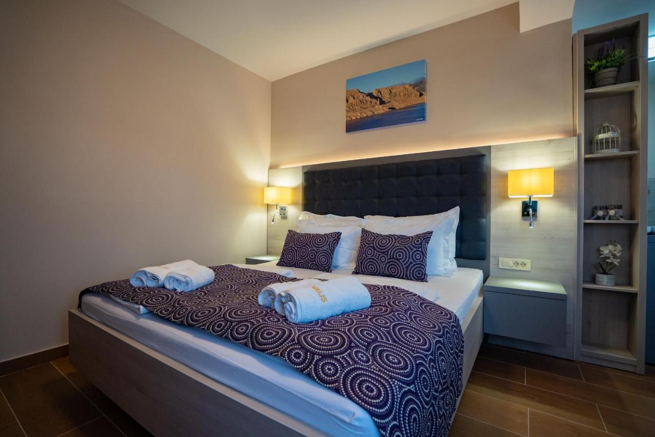 Bed&Breakfast Novalis Novalja Ngoại thất bức ảnh