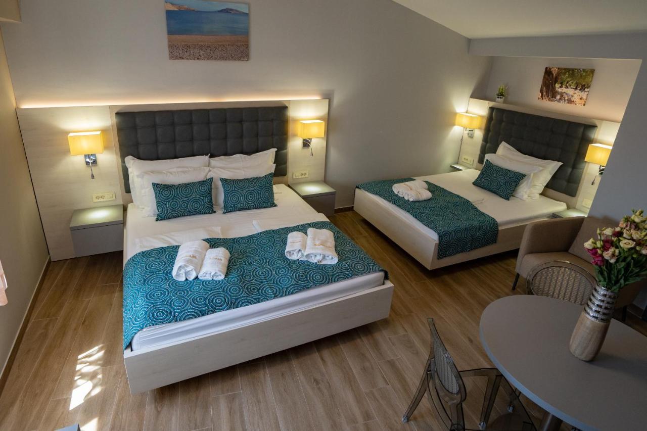 Bed&Breakfast Novalis Novalja Ngoại thất bức ảnh