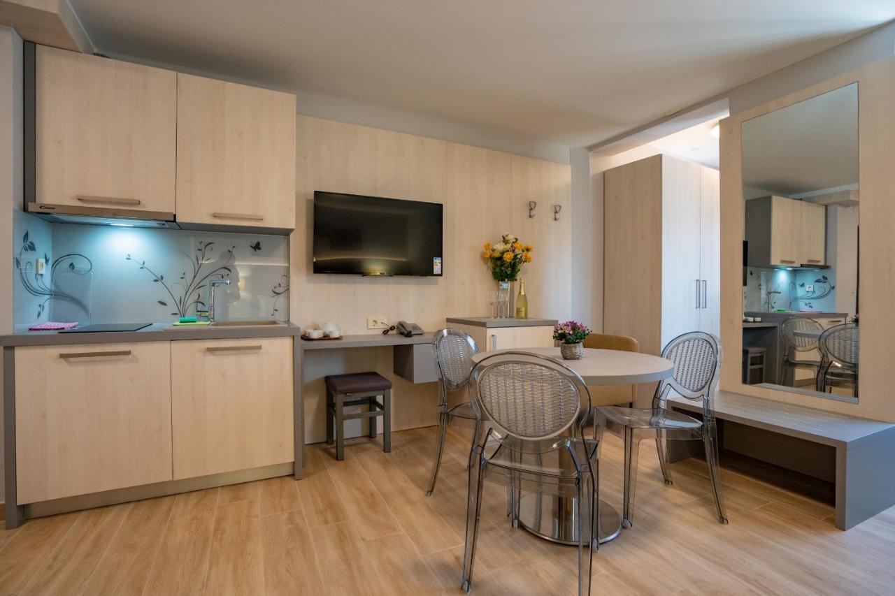 Bed&Breakfast Novalis Novalja Ngoại thất bức ảnh
